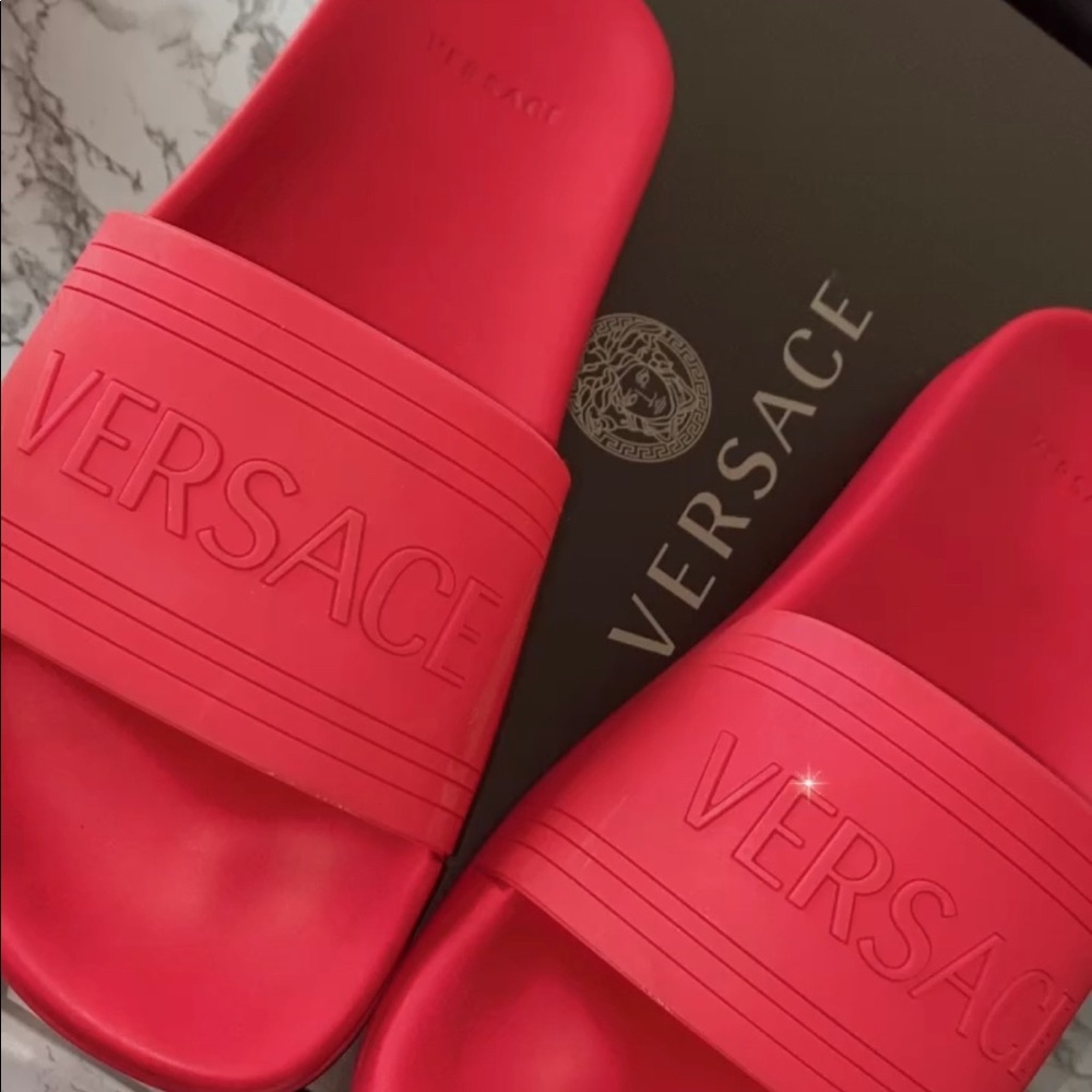 Women’s Versace slides